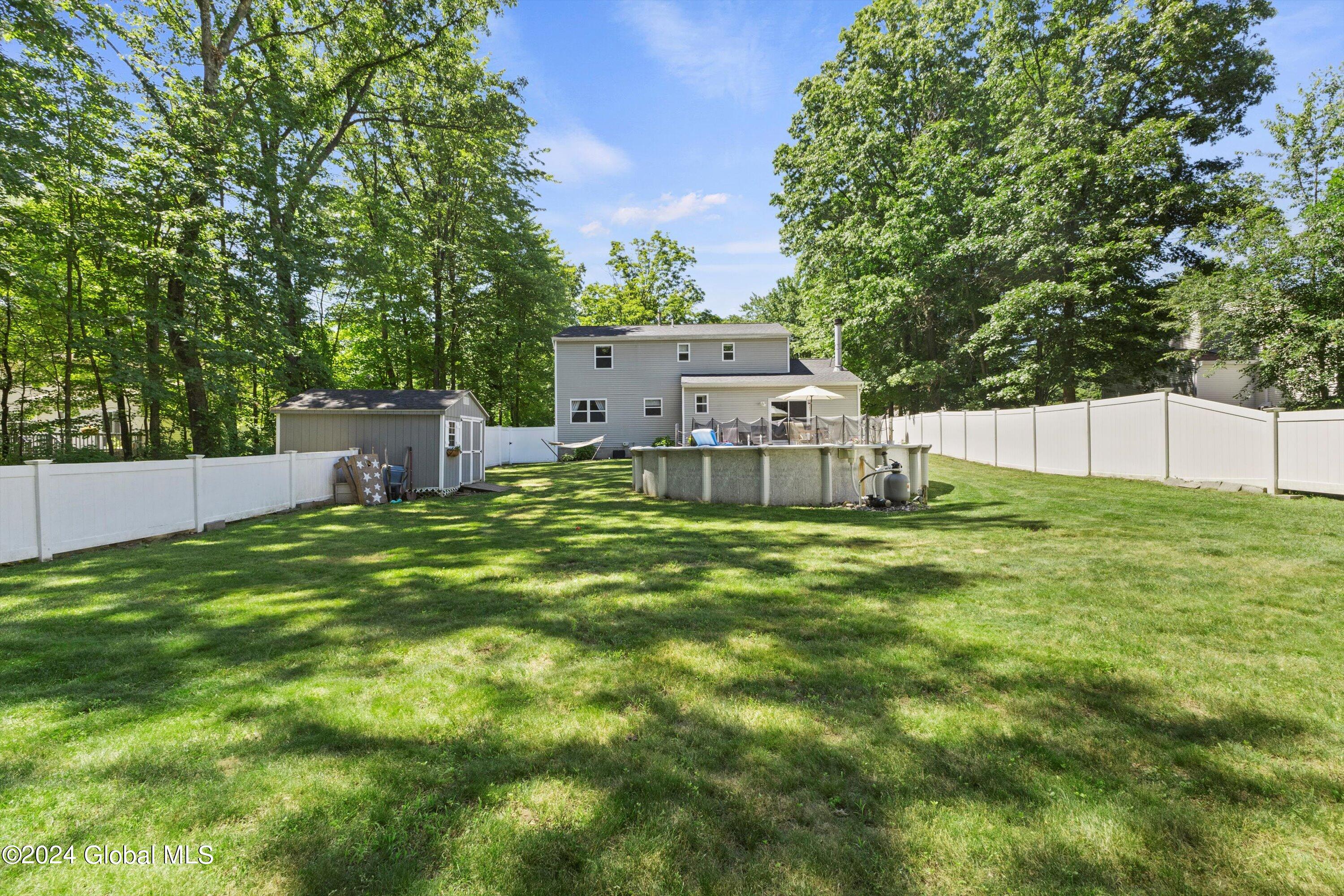 19 Carriage Way