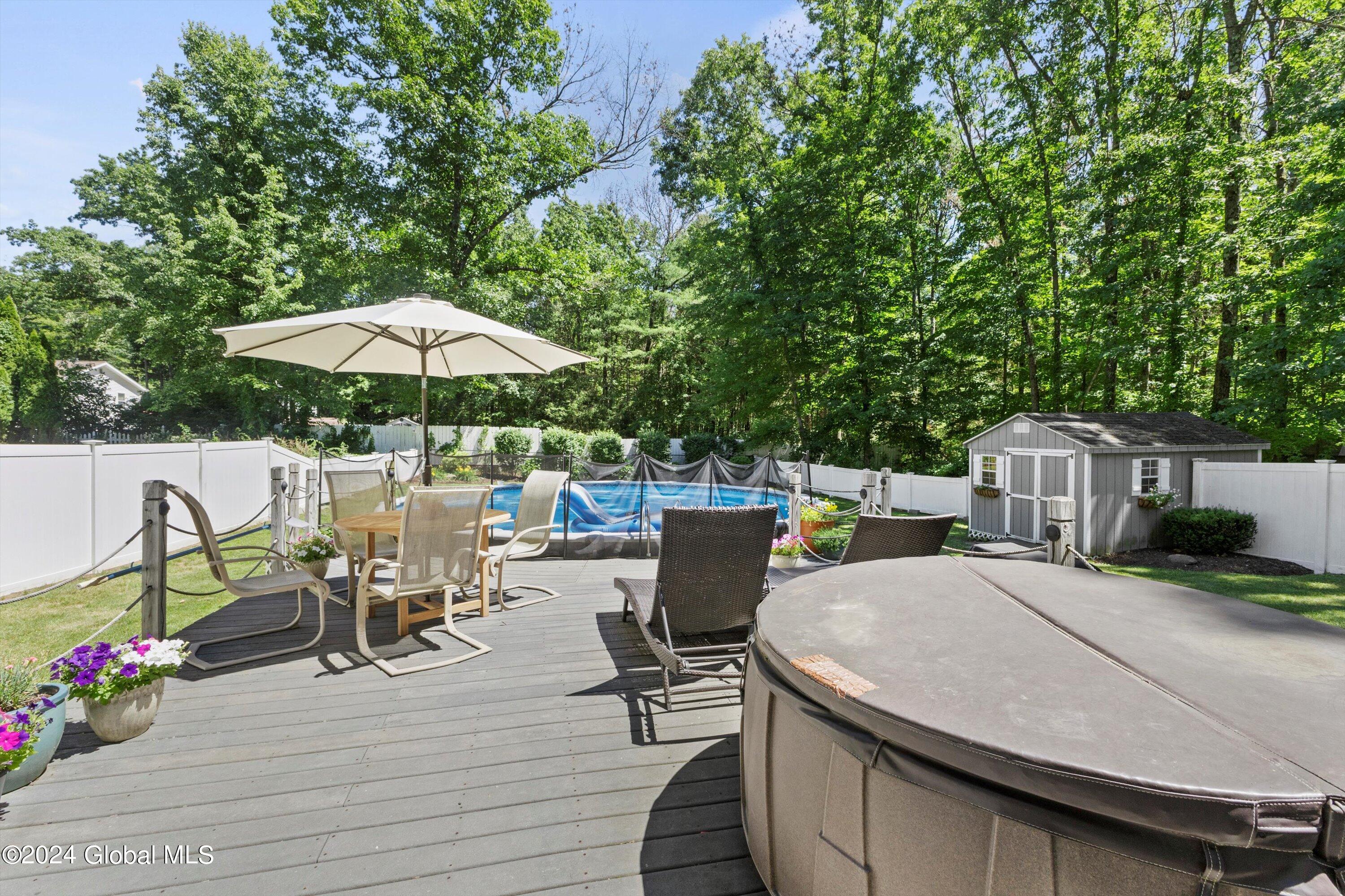 19 Carriage Way