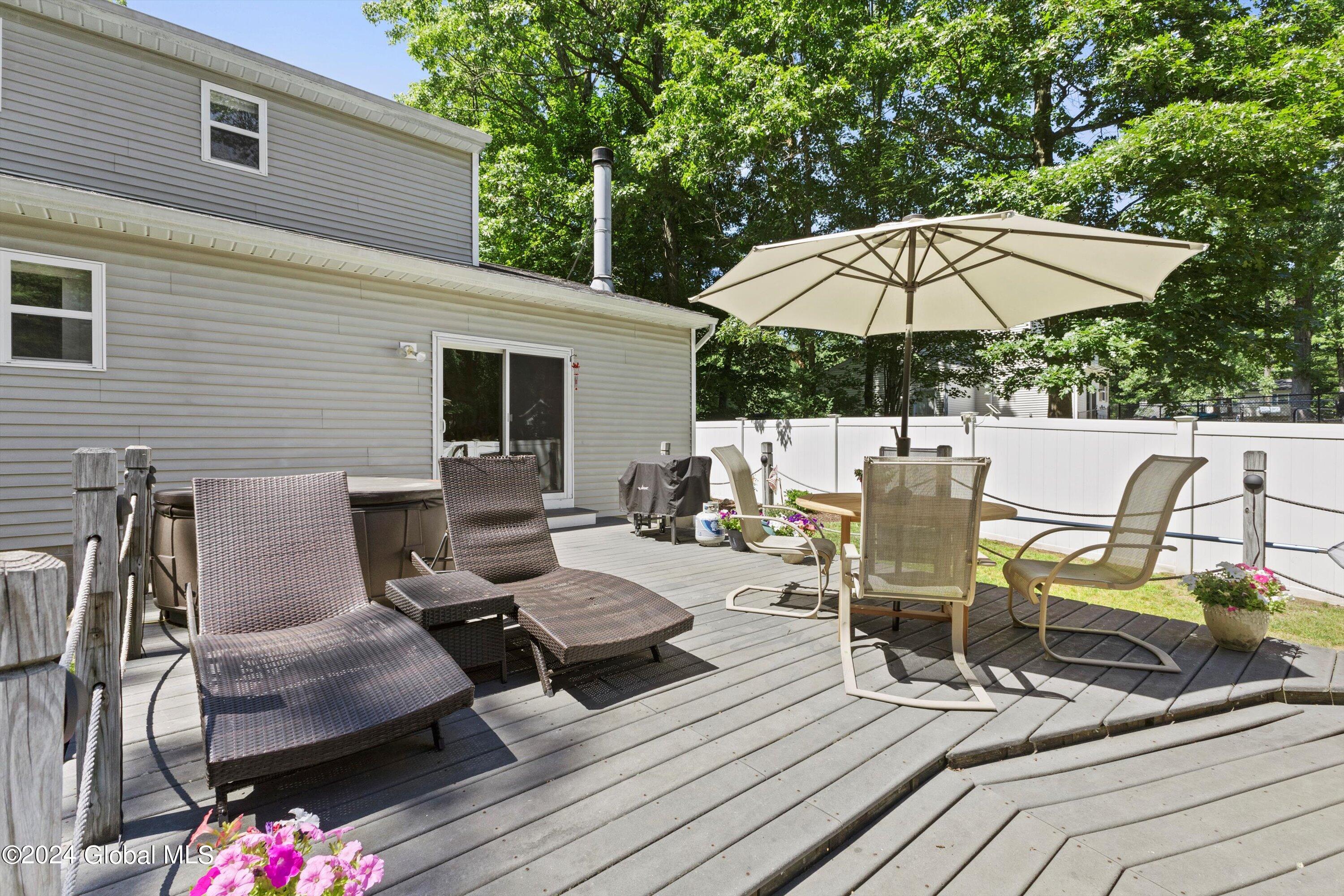 19 Carriage Way