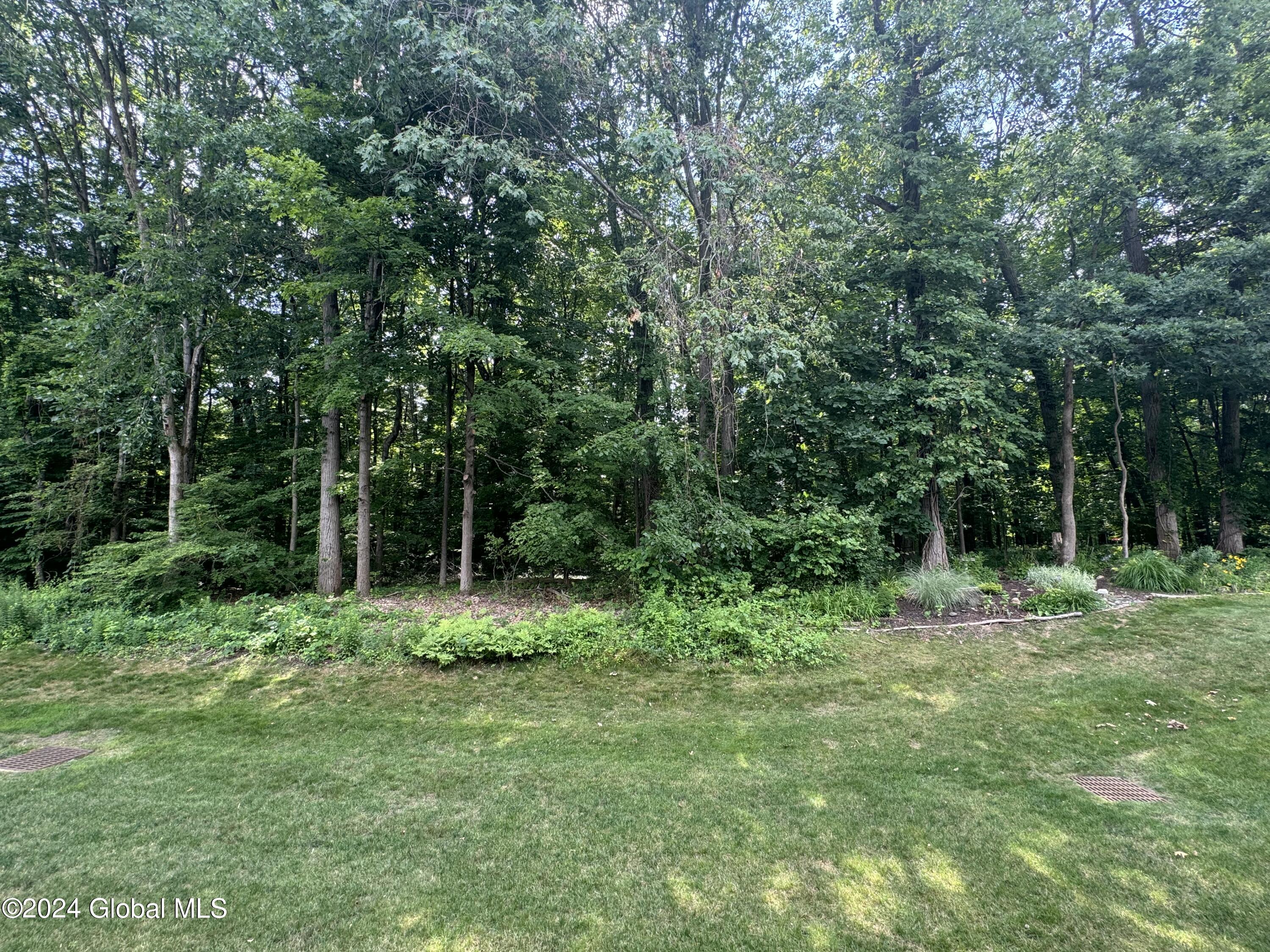 5202 S Forest Pointe Drive