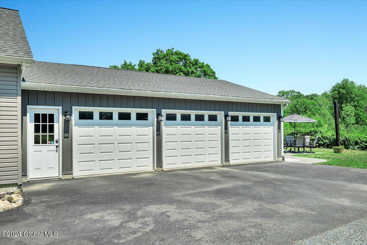 121 Linden South Street