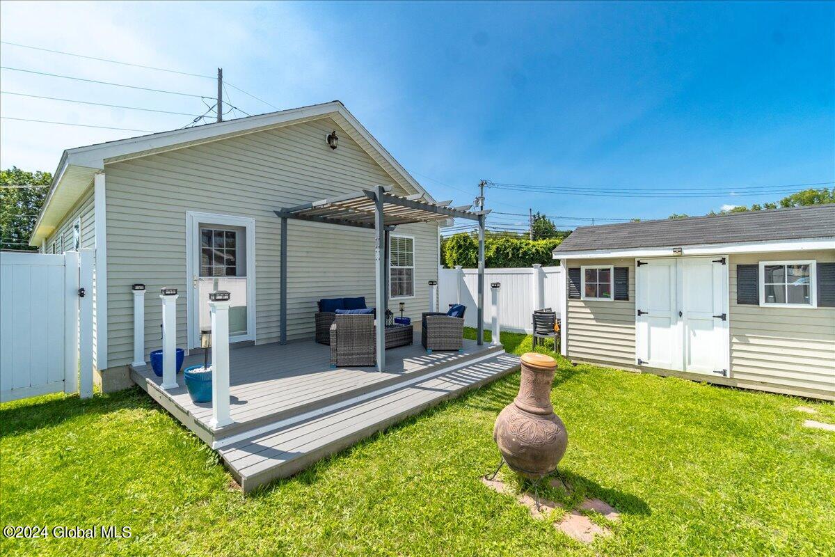 2 Rohloff Avenue