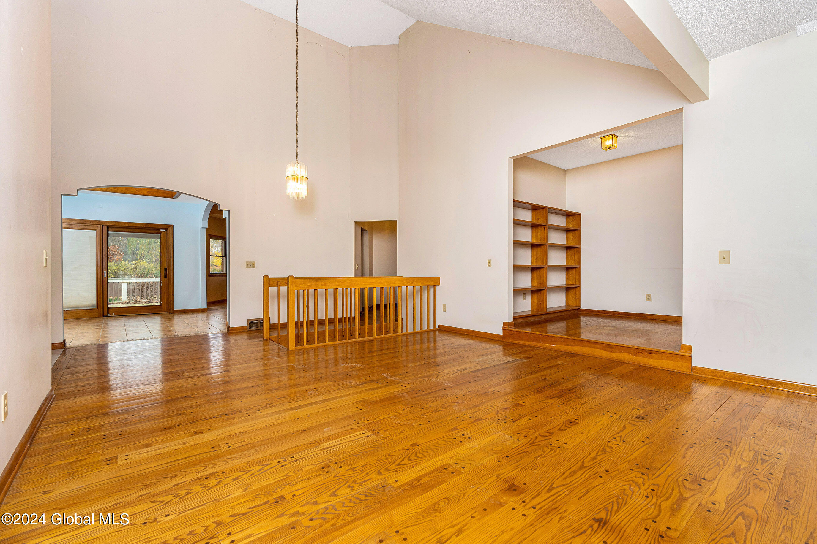 2 Carriage Hill Drive