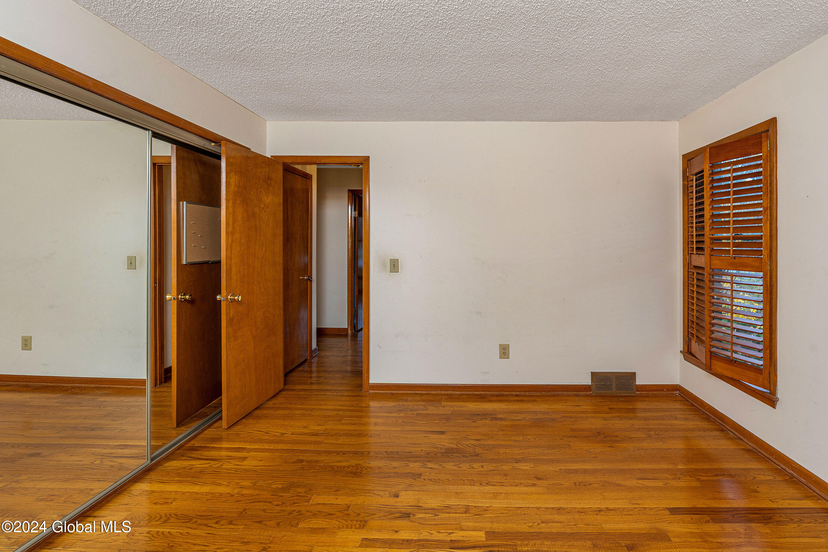 2 Carriage Hill Drive