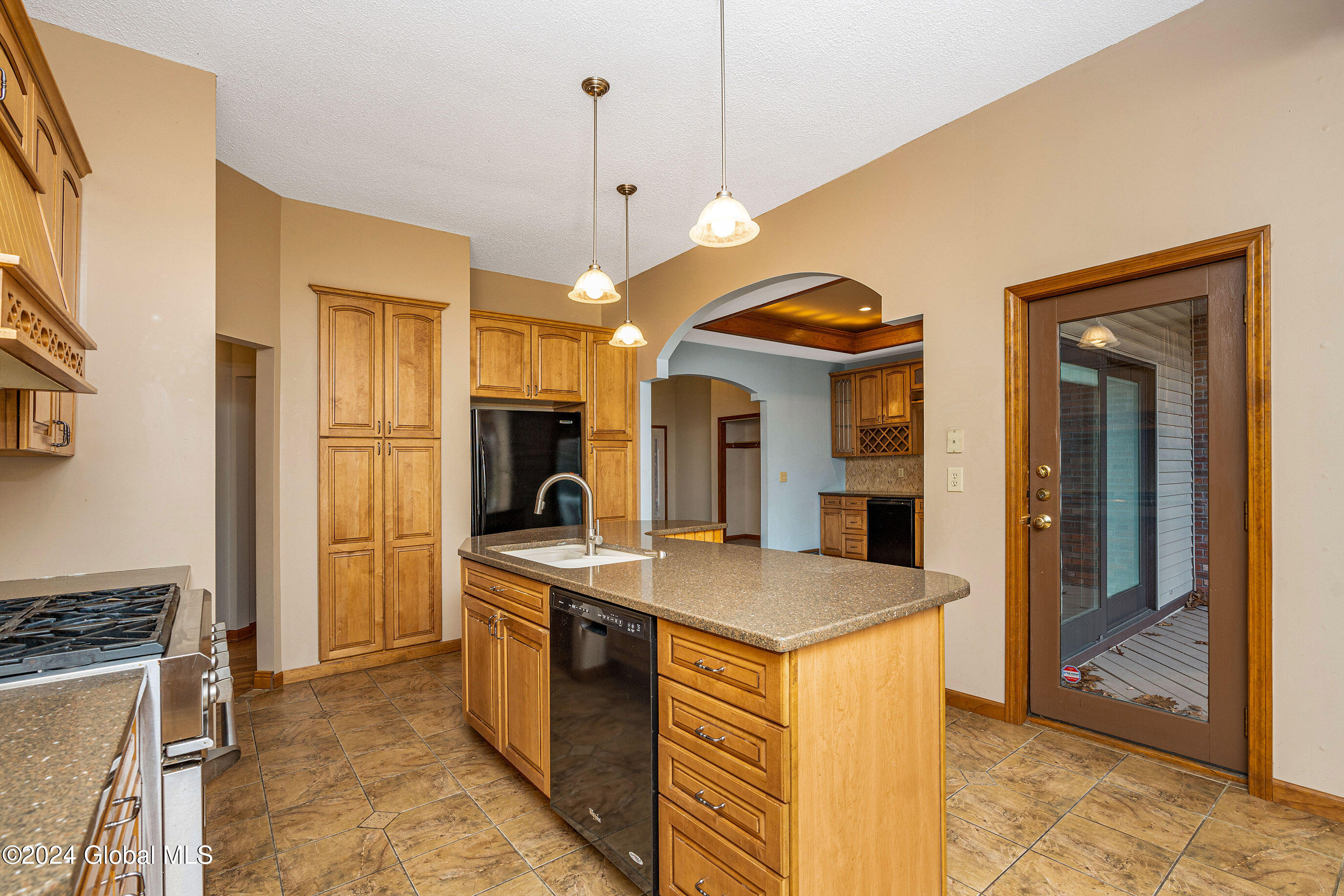 2 Carriage Hill Drive