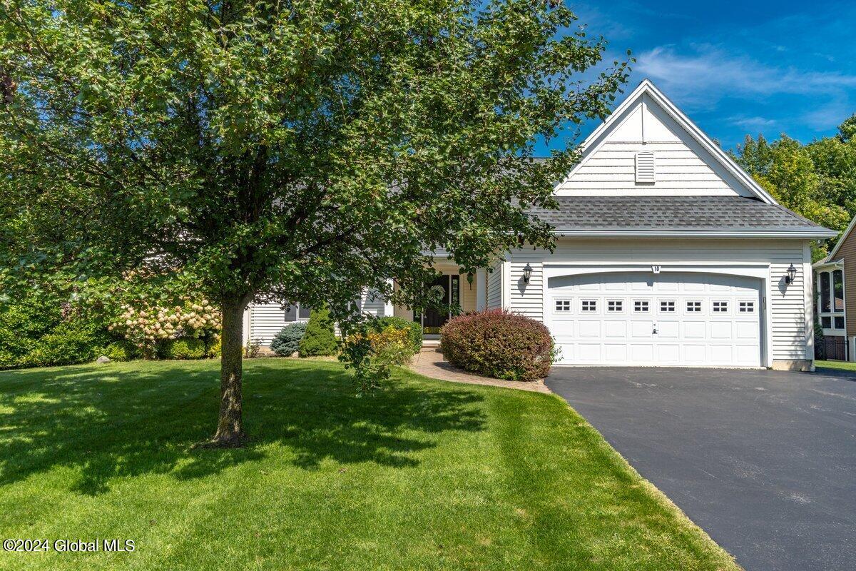 10 Chantrey Boulevard