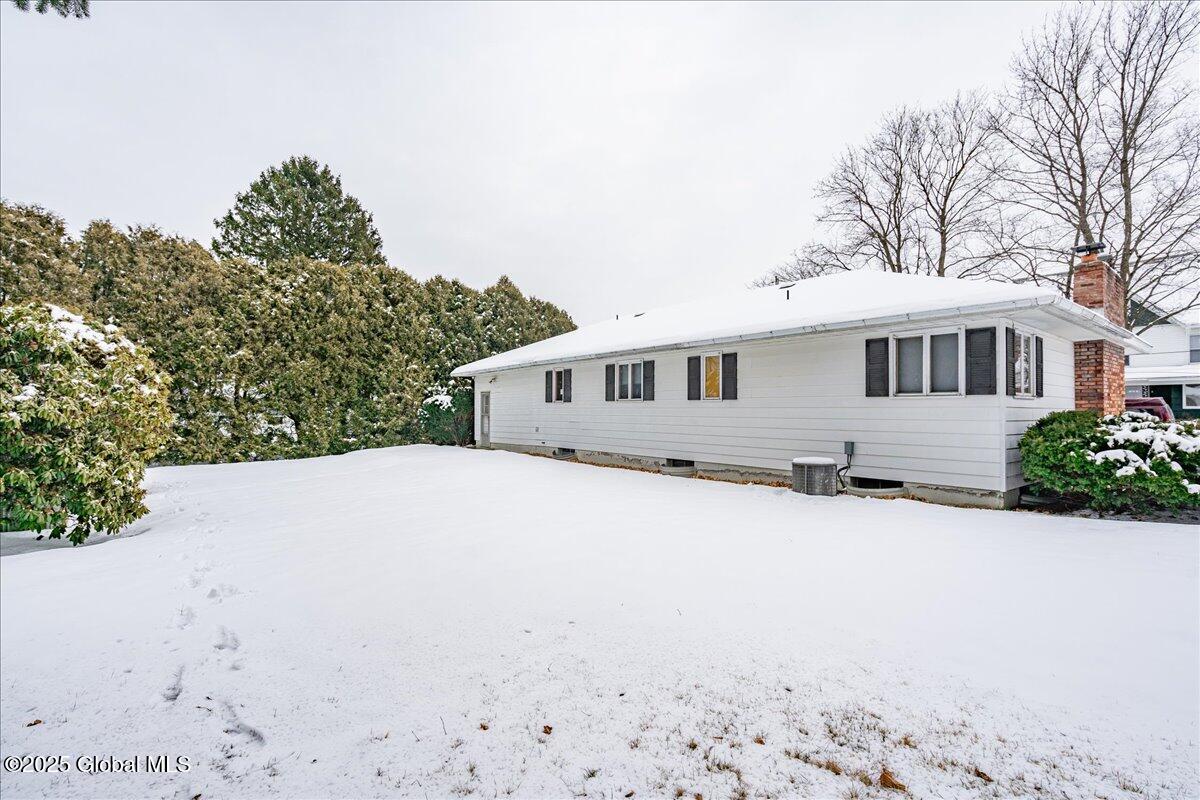 18 Newman Avenue