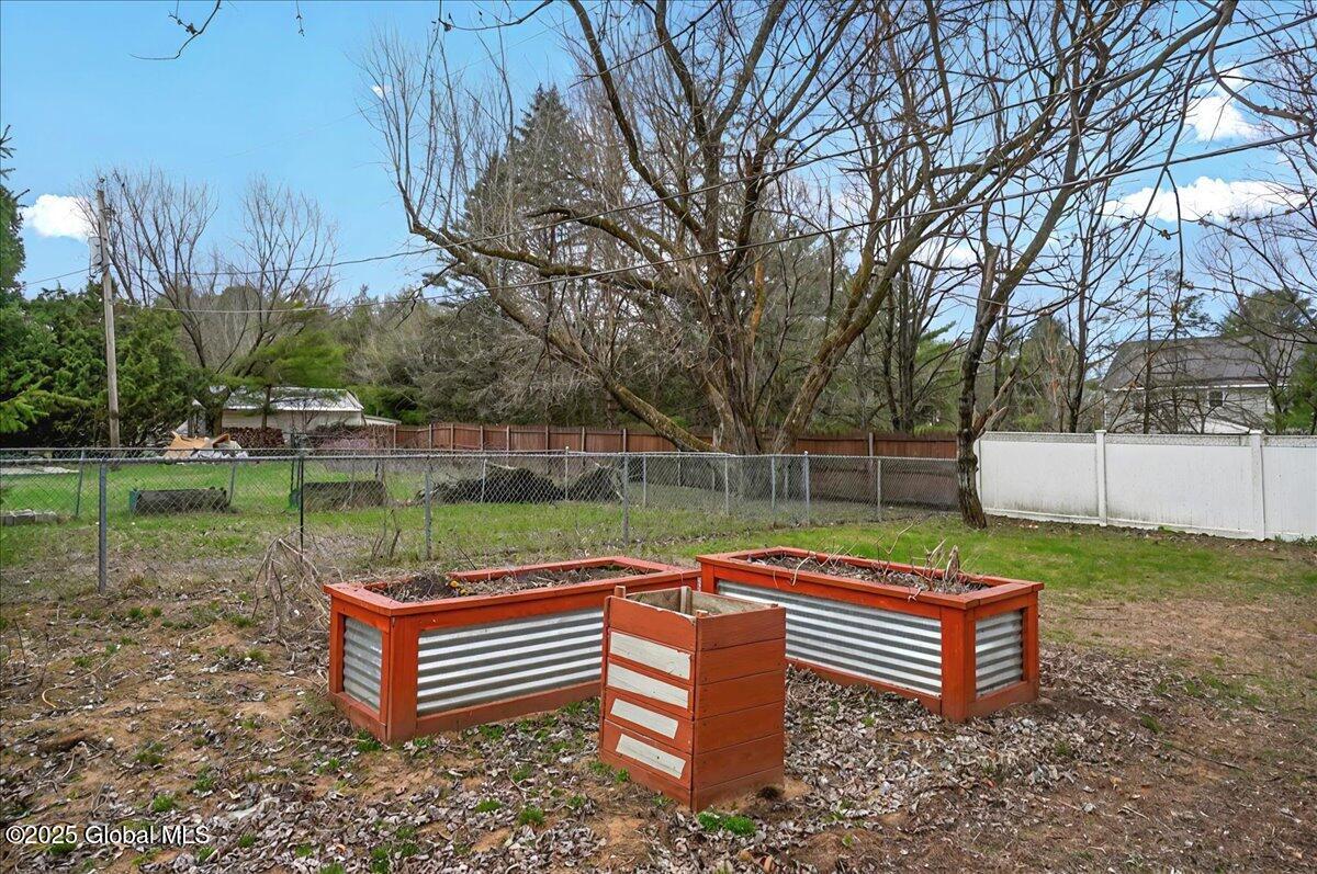 144 Edie Road