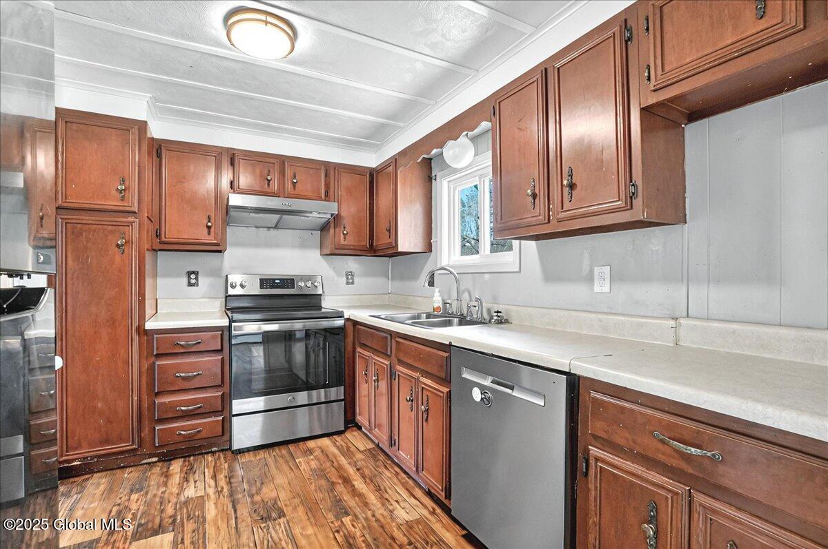 144 Edie Road