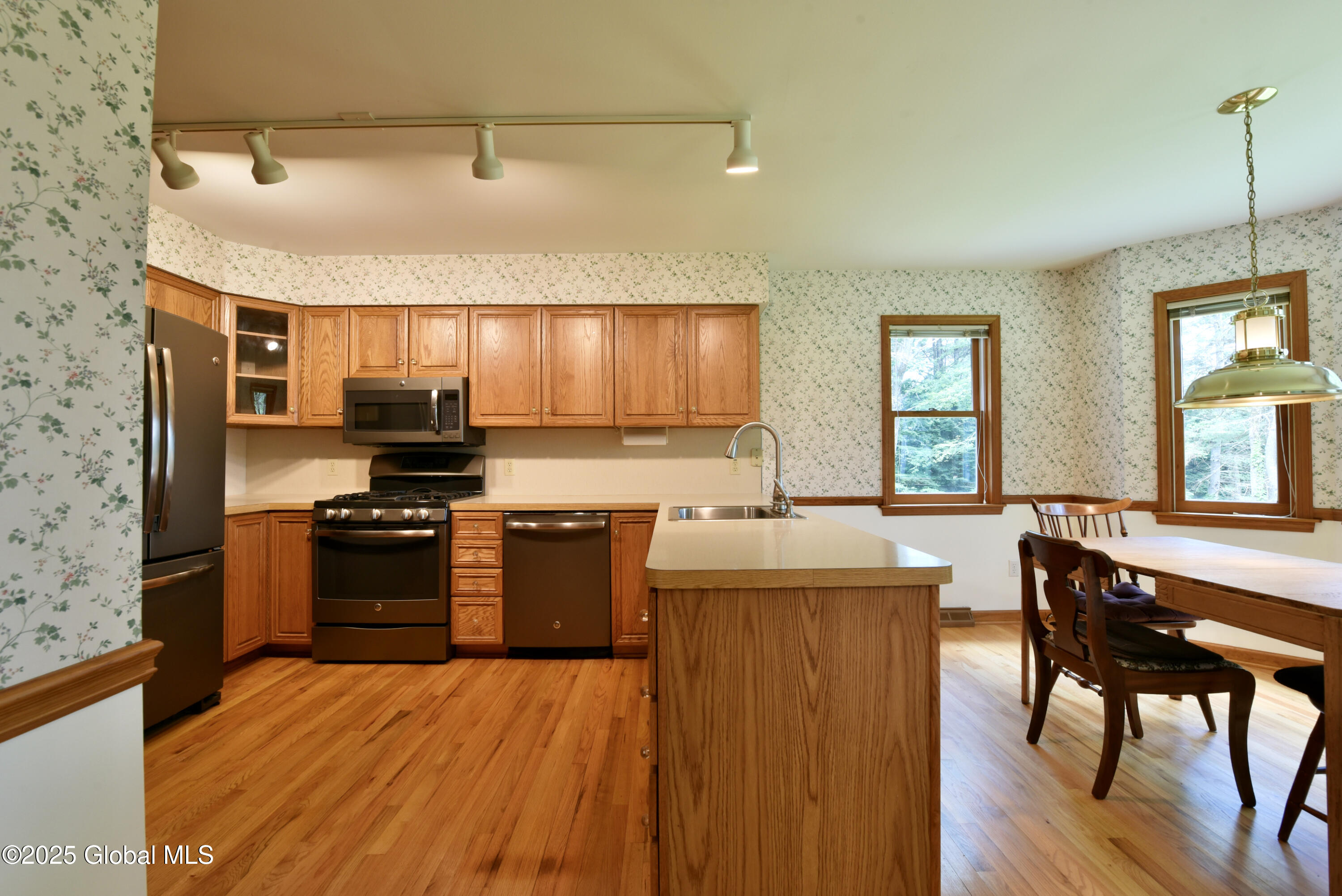 1323 Armer Road