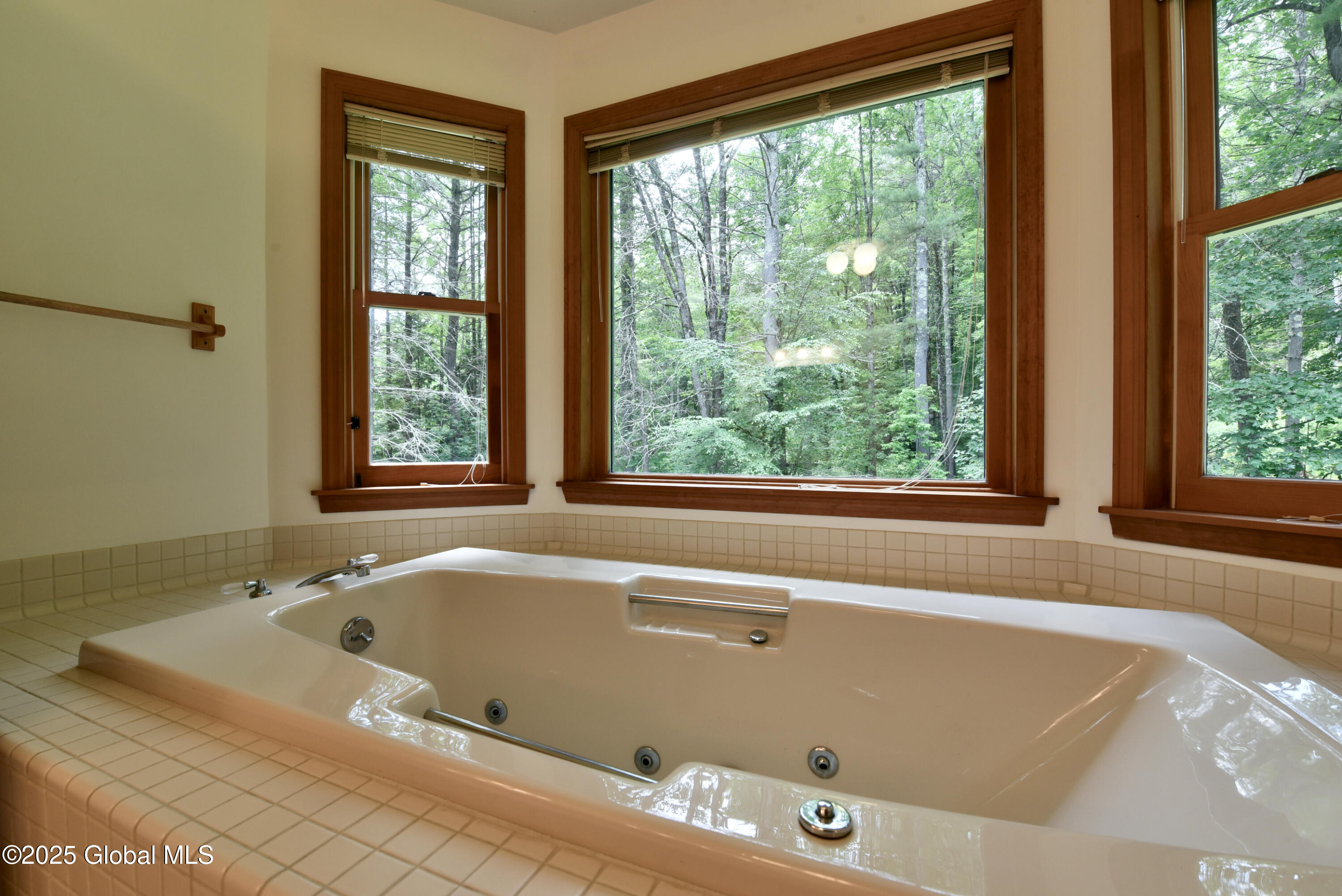 1323 Armer Road