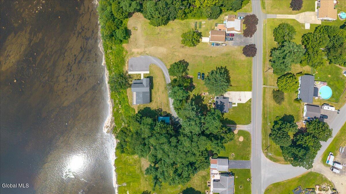 2921 River Road