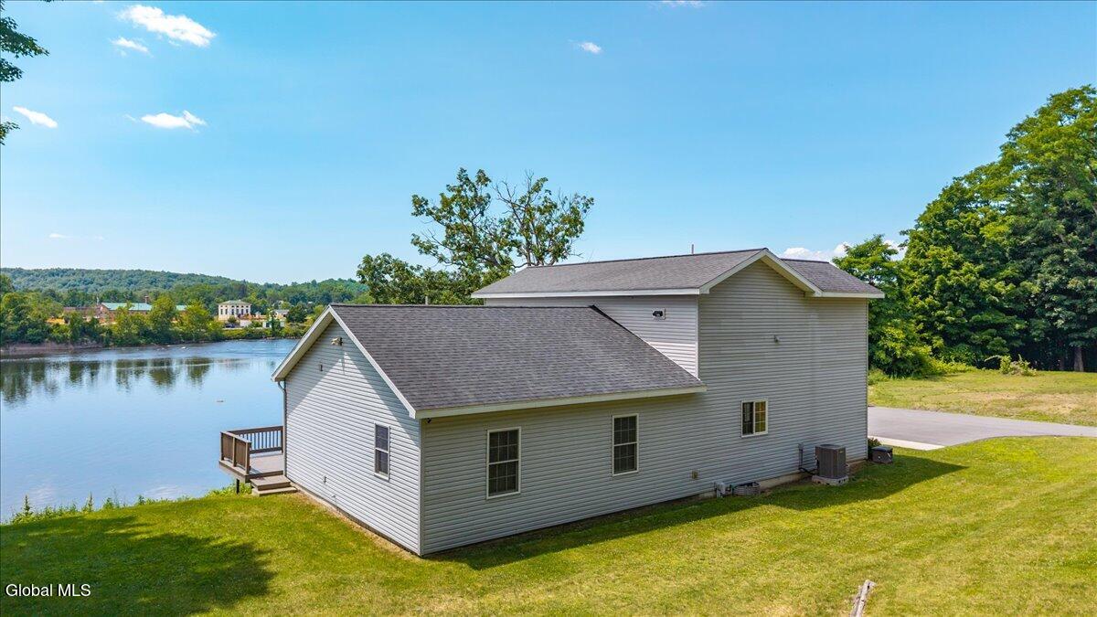 2921 River Road