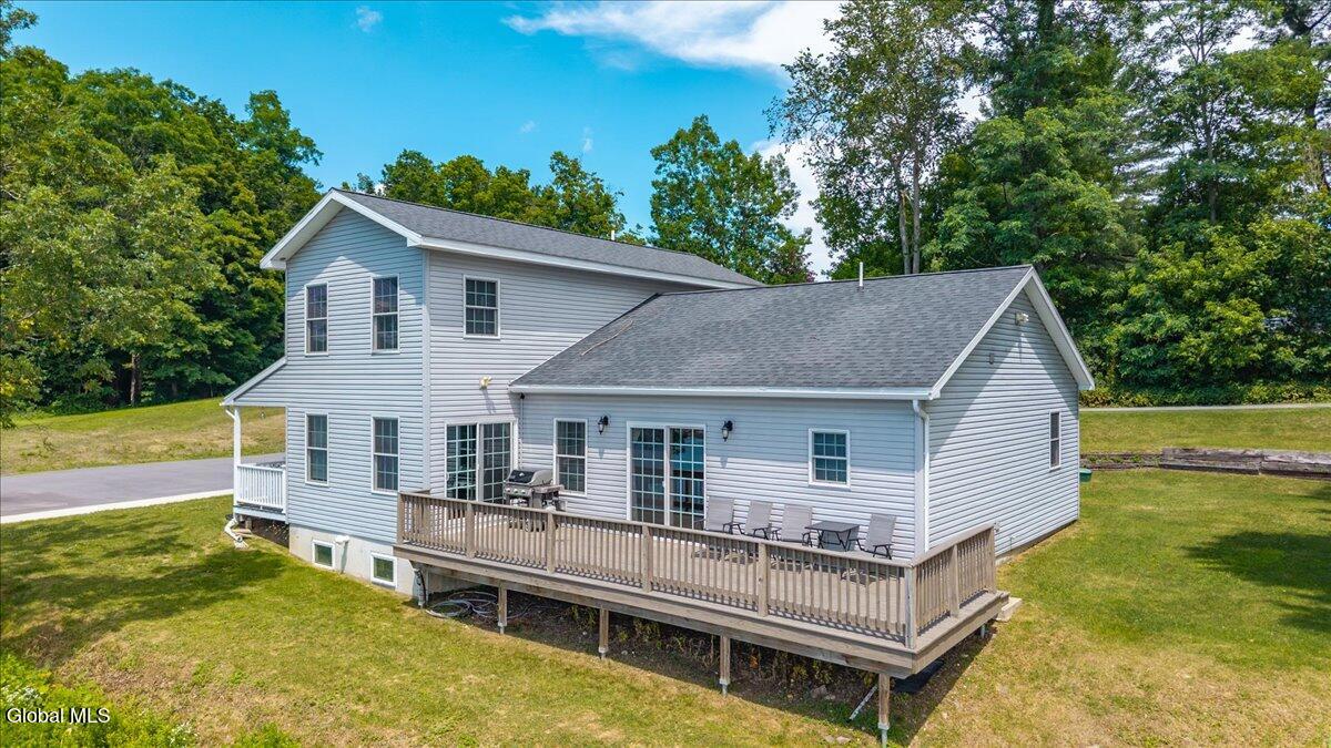 2921 River Road