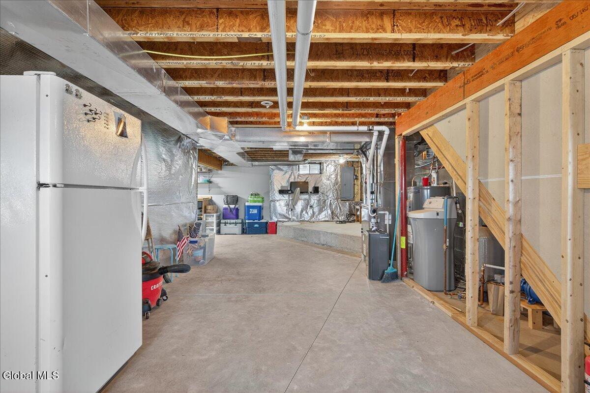2921 River Road