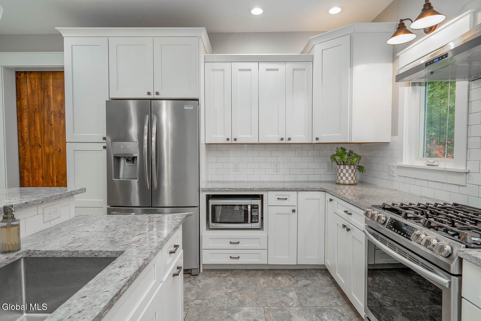 59 Van Ness Avenue