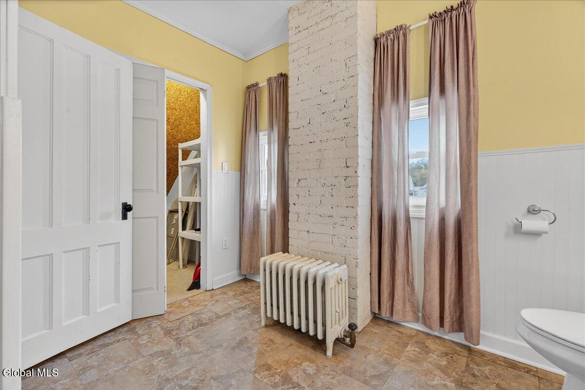 211 N 5th Avenue