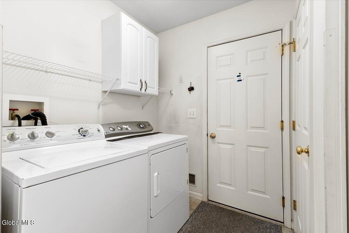 46 Sara-Jen Drive