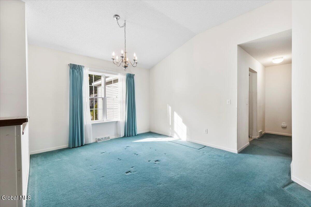 46 Sara-Jen Drive