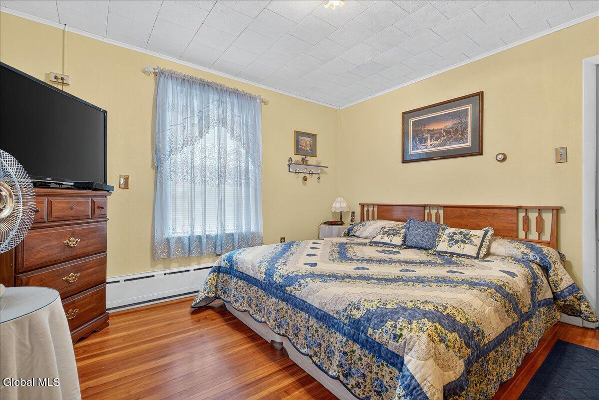 102 S Crystal Street