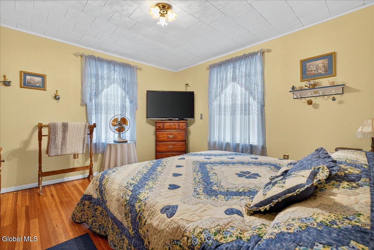 102 S Crystal Street