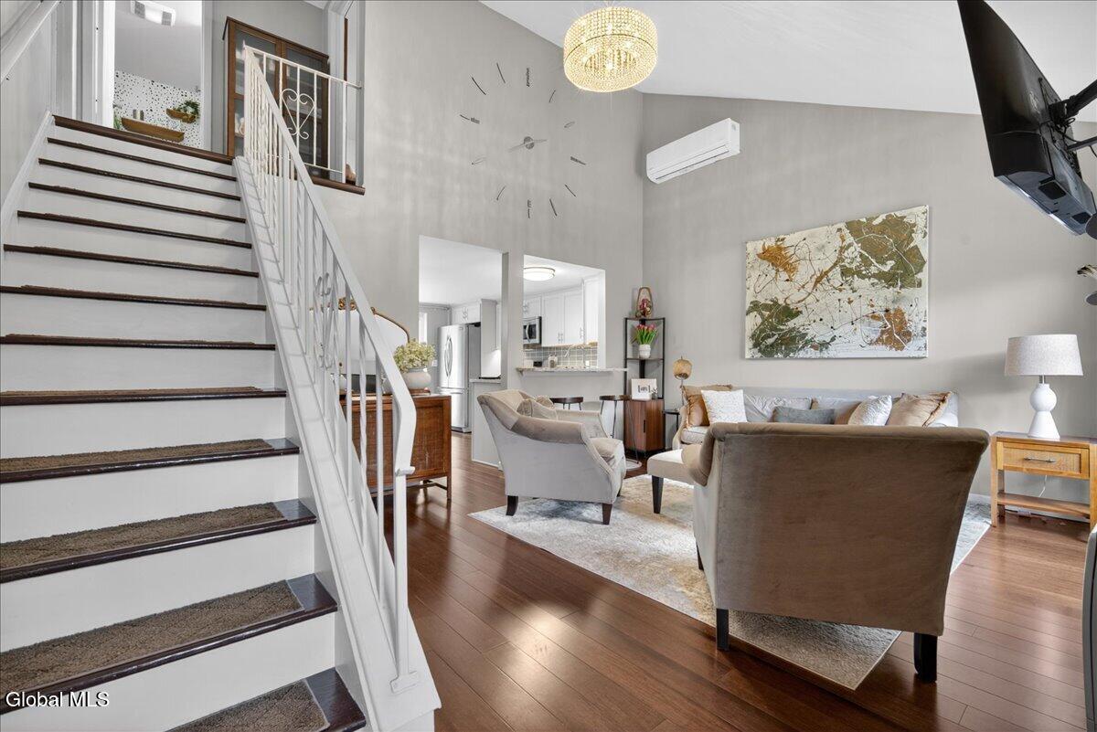 123 Thimbleberry Road