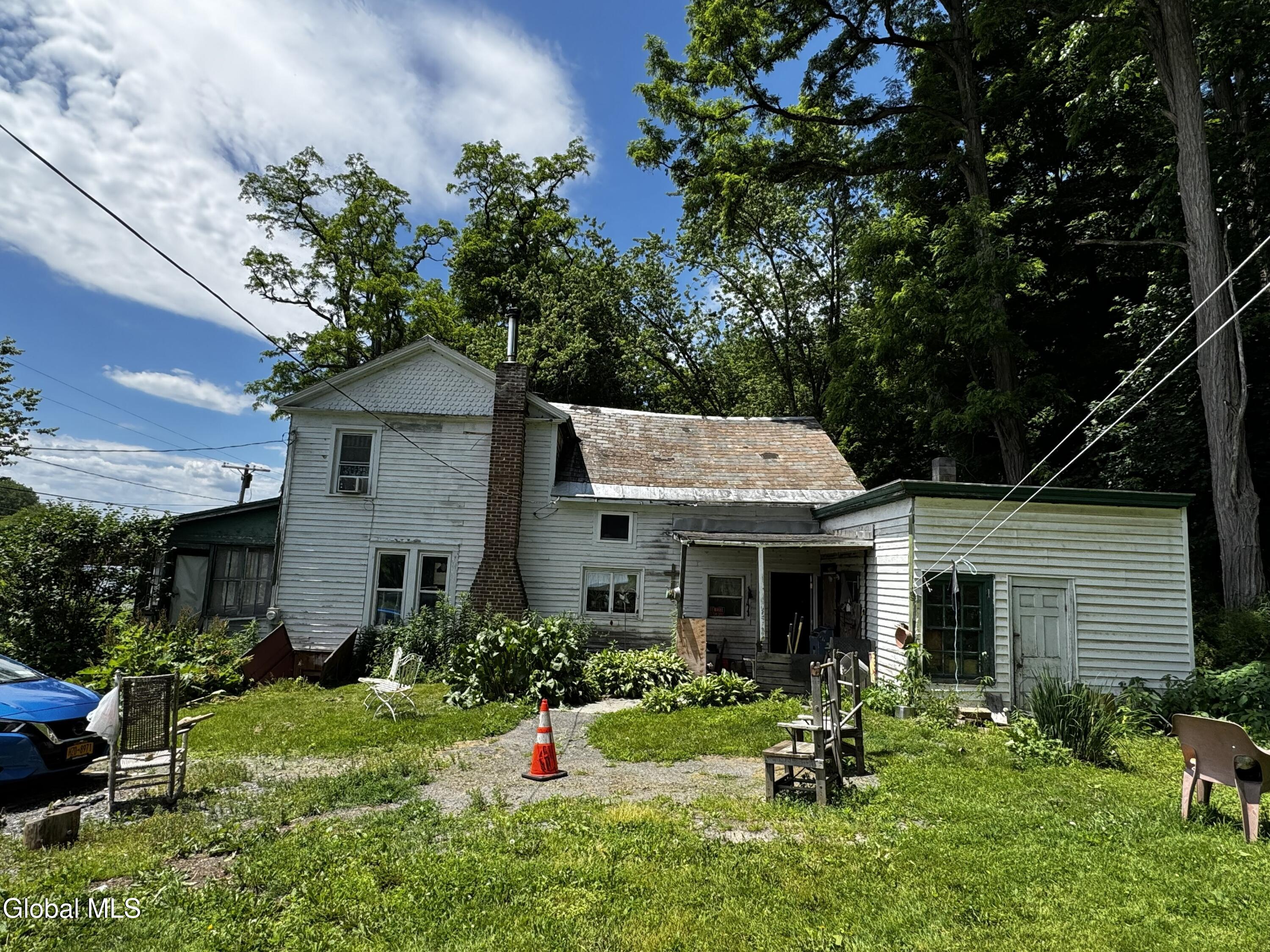 21 River Road