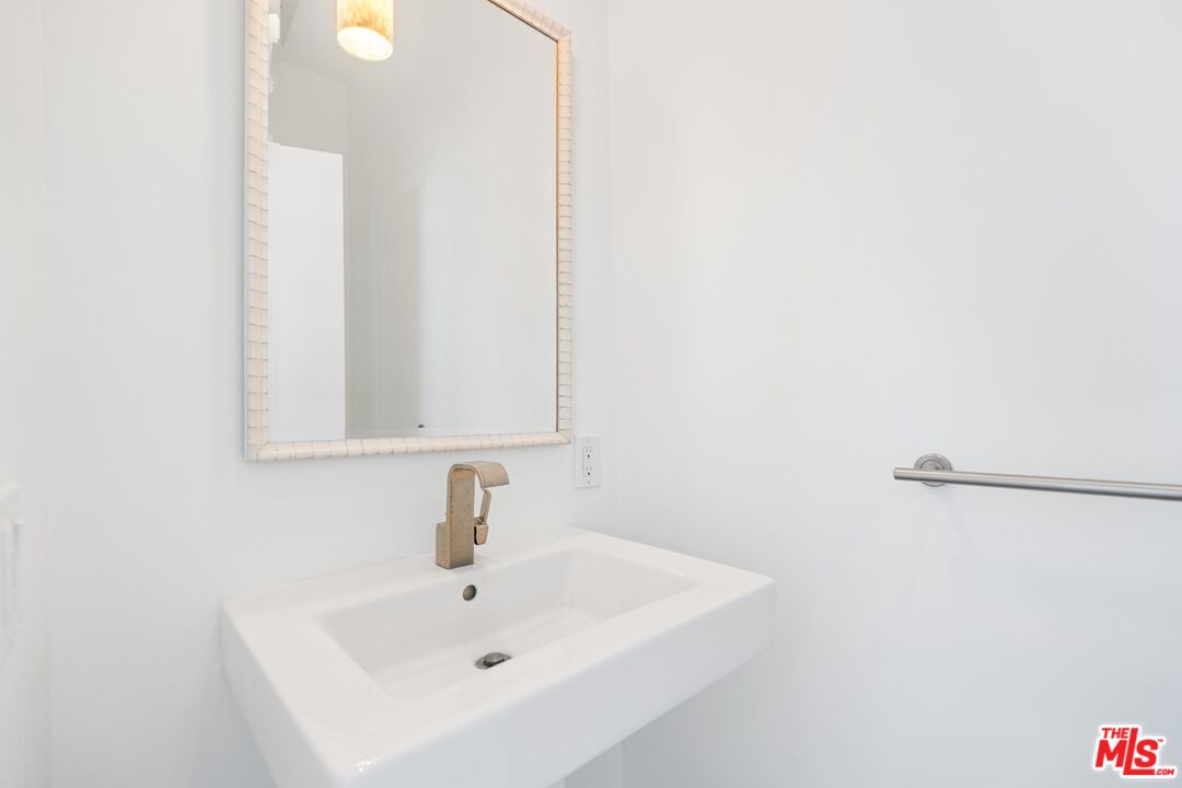 1 Northstar St Unit: 101