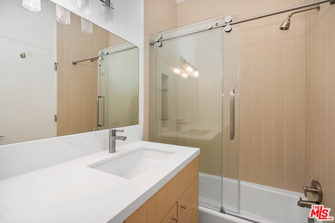1 Northstar St Unit: 101