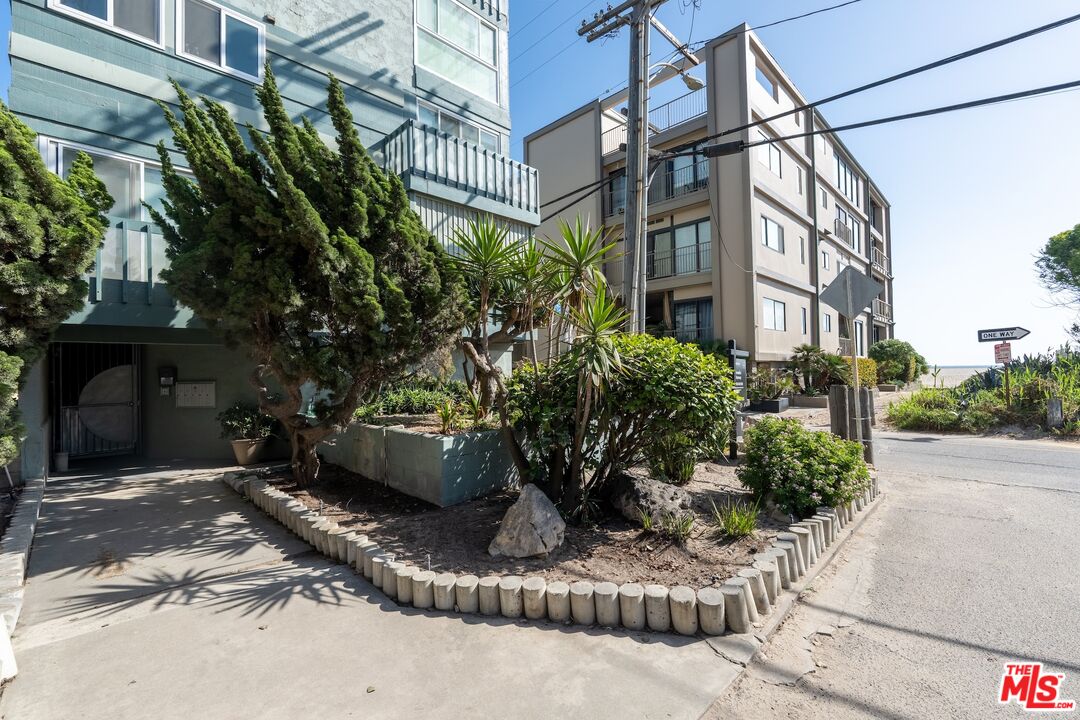 14 Reef St Unit: 4