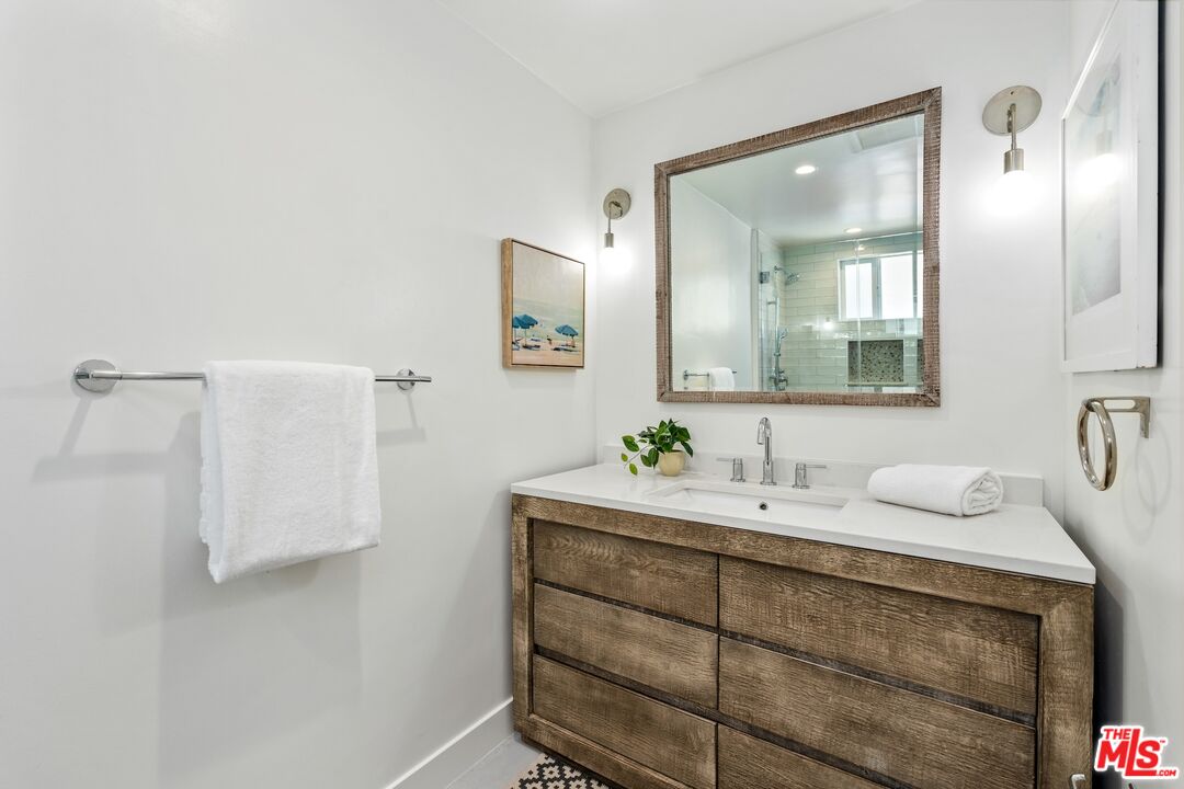 14 Reef St Unit: 4