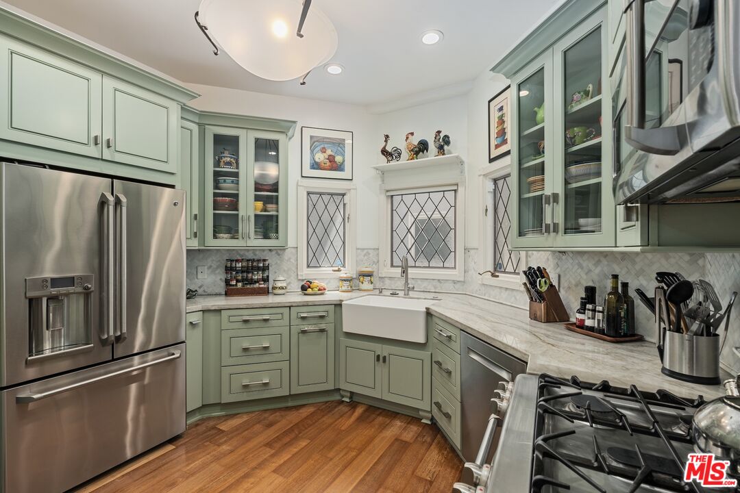 20 Ketch St Unit: 1