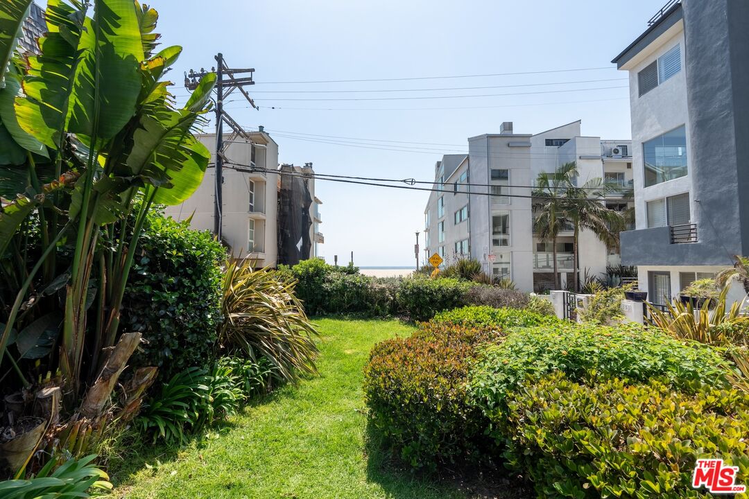 20 Ketch St Unit: 1
