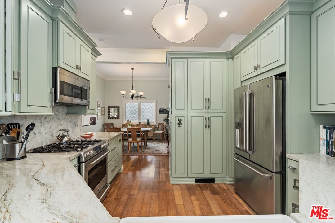 20 Ketch St Unit: 1