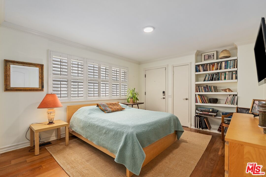 20 Ketch St Unit: 1