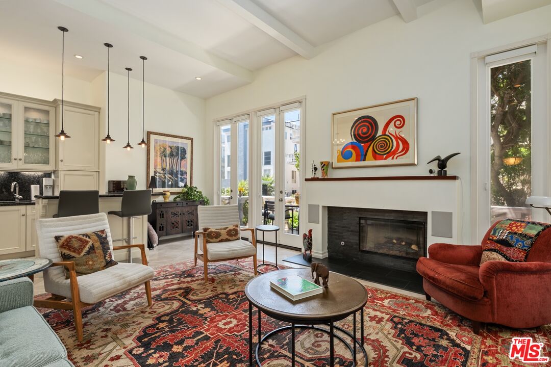 20 Ketch St Unit: 1
