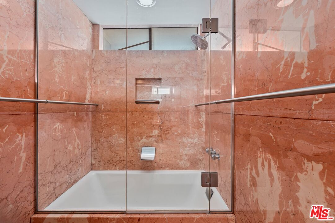6 Eastwind St Unit: 110