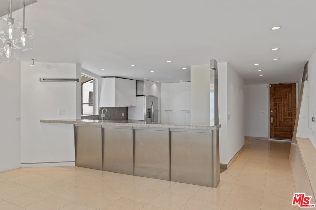 6 Eastwind St Unit: 110