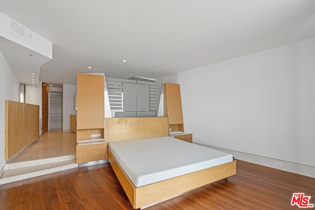 6 Eastwind St Unit: 110