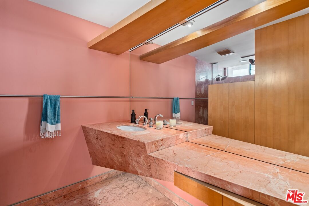 6 Eastwind St Unit: 110
