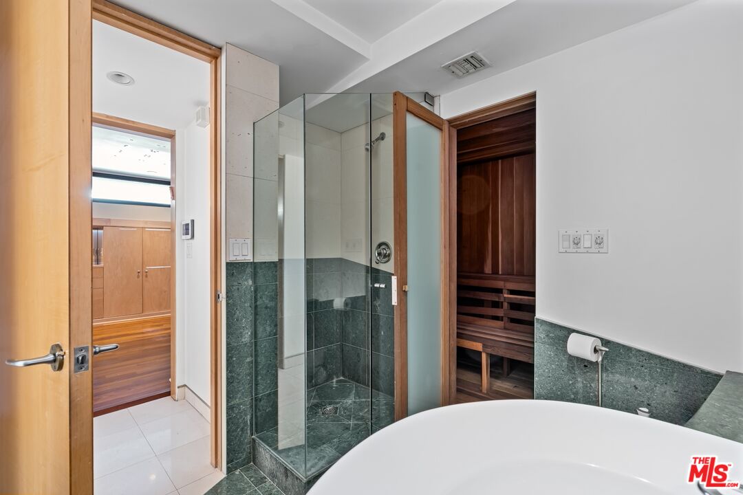 6 Eastwind St Unit: 110