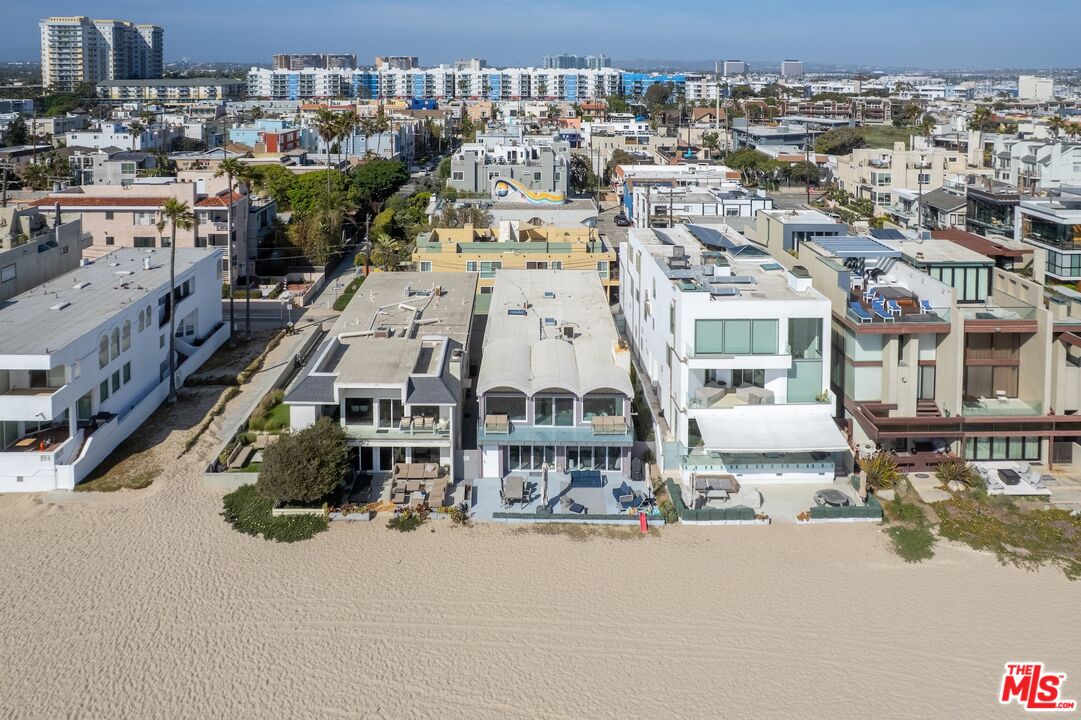 3806 Ocean Front Walk Unit: 2
