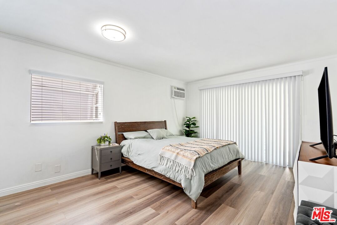 3806 Ocean Front Walk Unit: 2