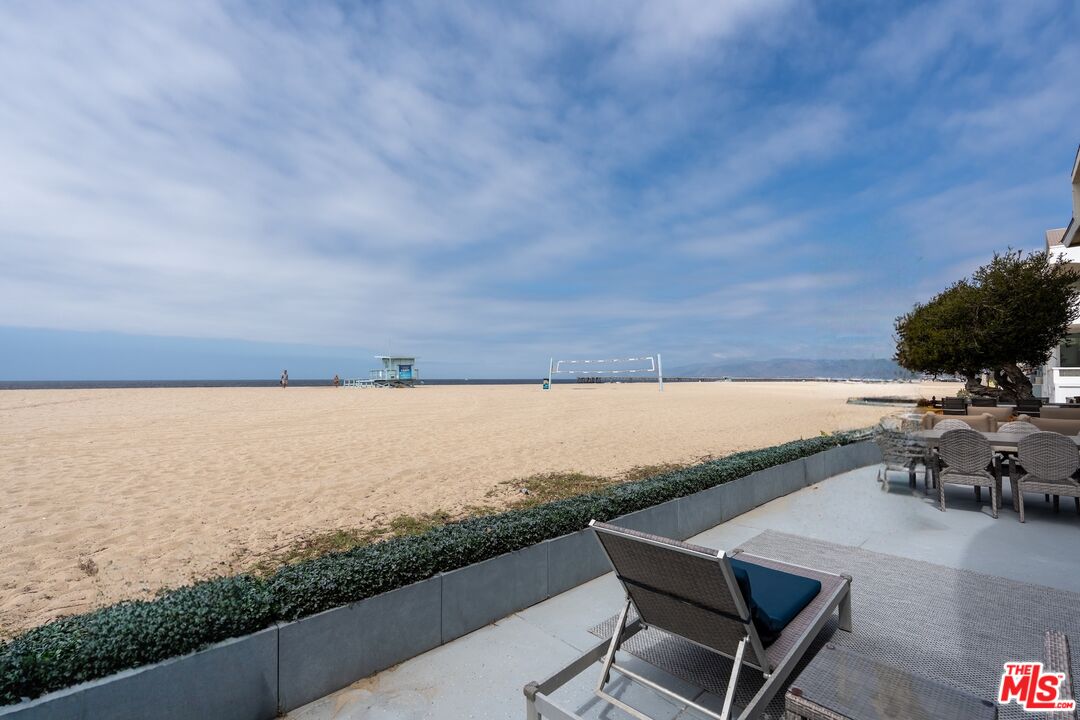 3806 Ocean Front Walk Unit: 2