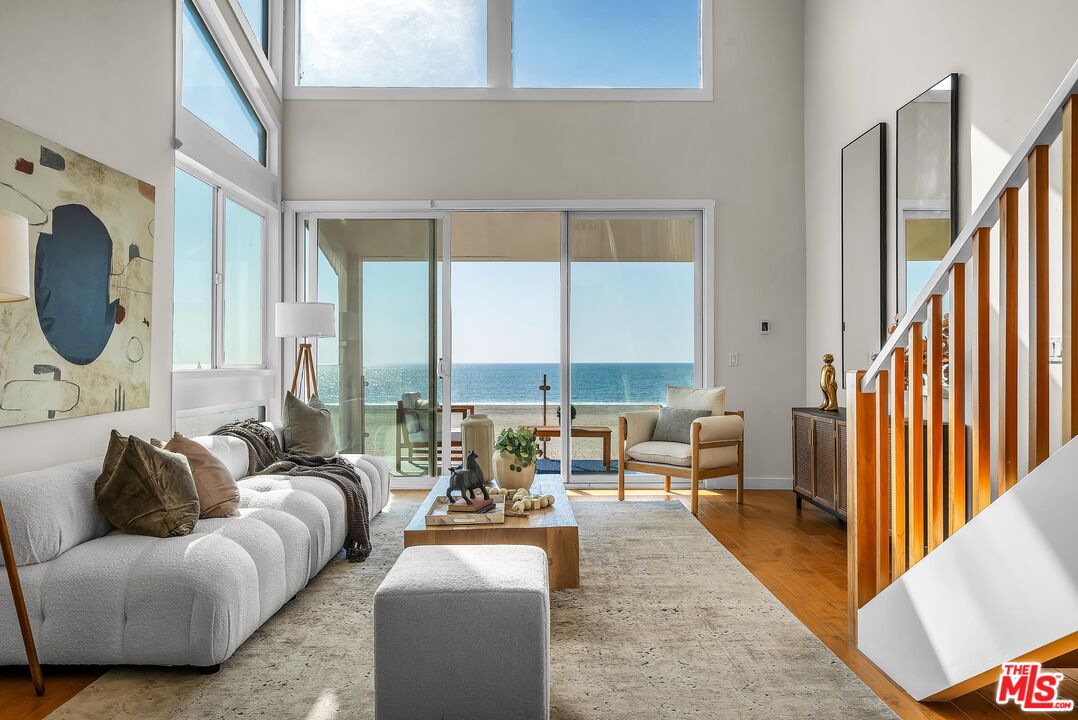 4 Lighthouse St Unit: 13
