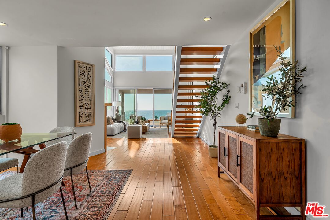 4 Lighthouse St Unit: 13