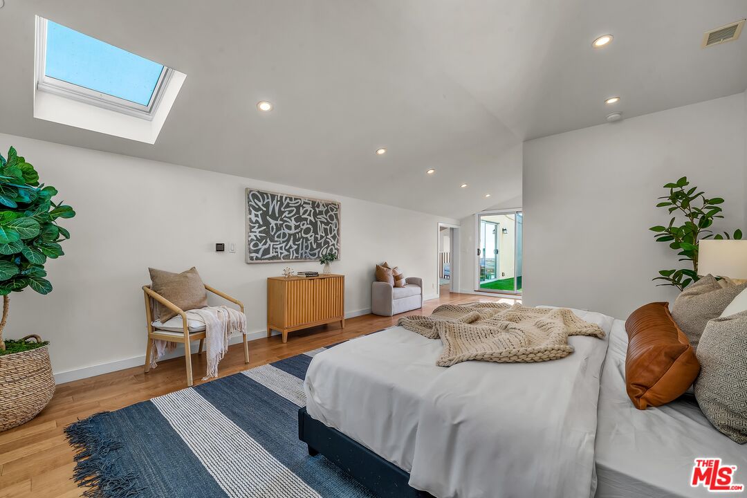 4 Lighthouse St Unit: 13
