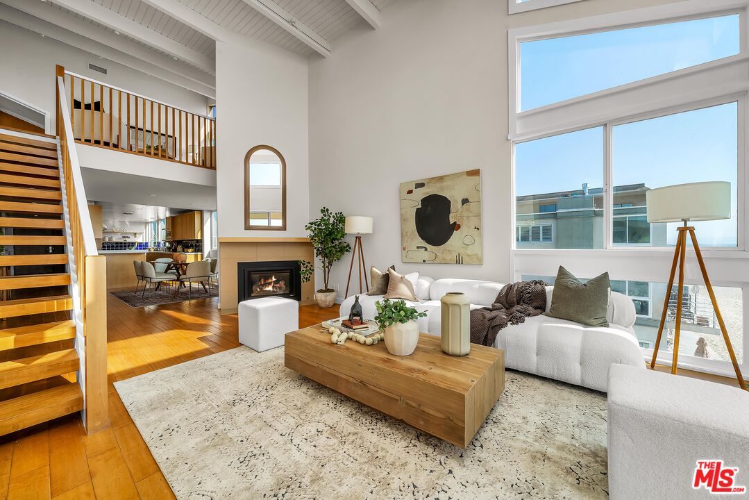 4 Lighthouse St Unit: 13