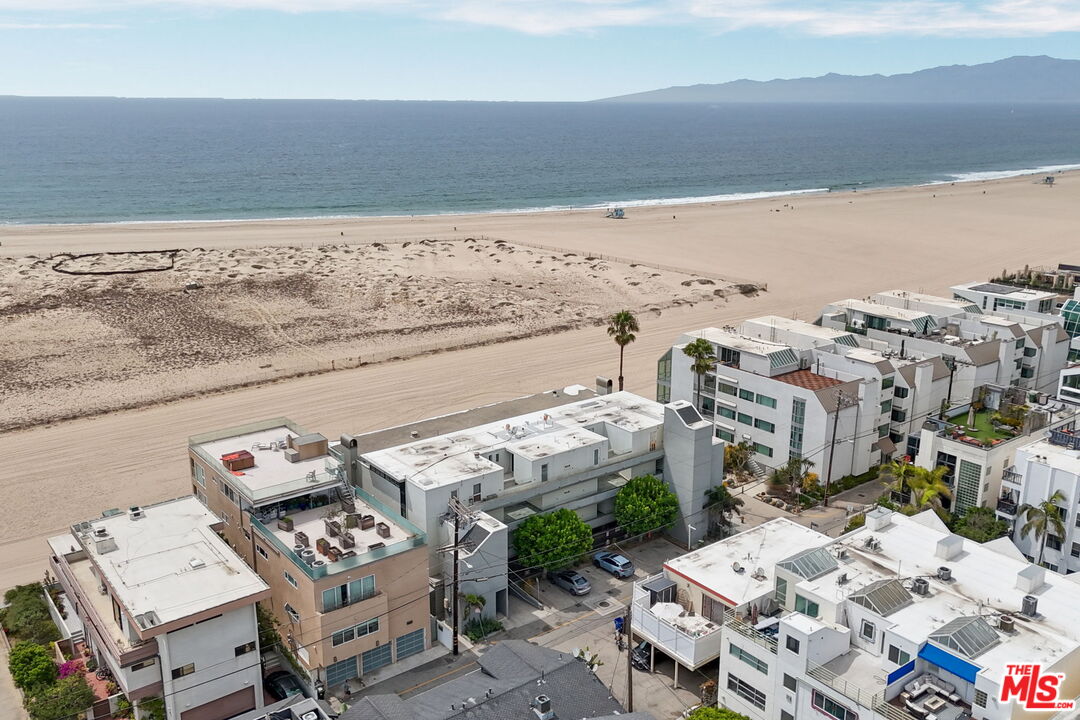 6 Voyage St Unit: 108