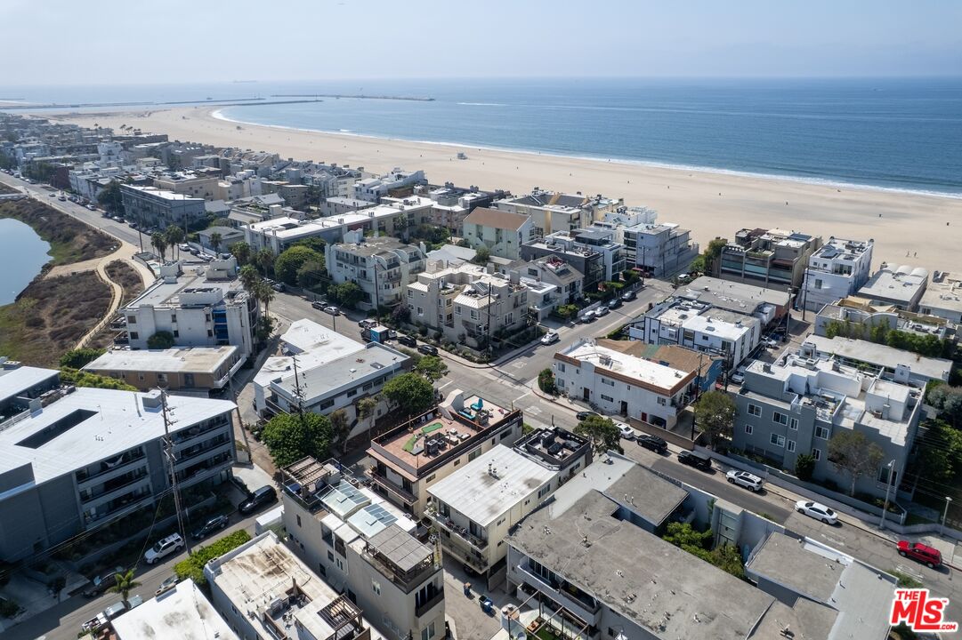 3812 Pacific Ave Unit: 2